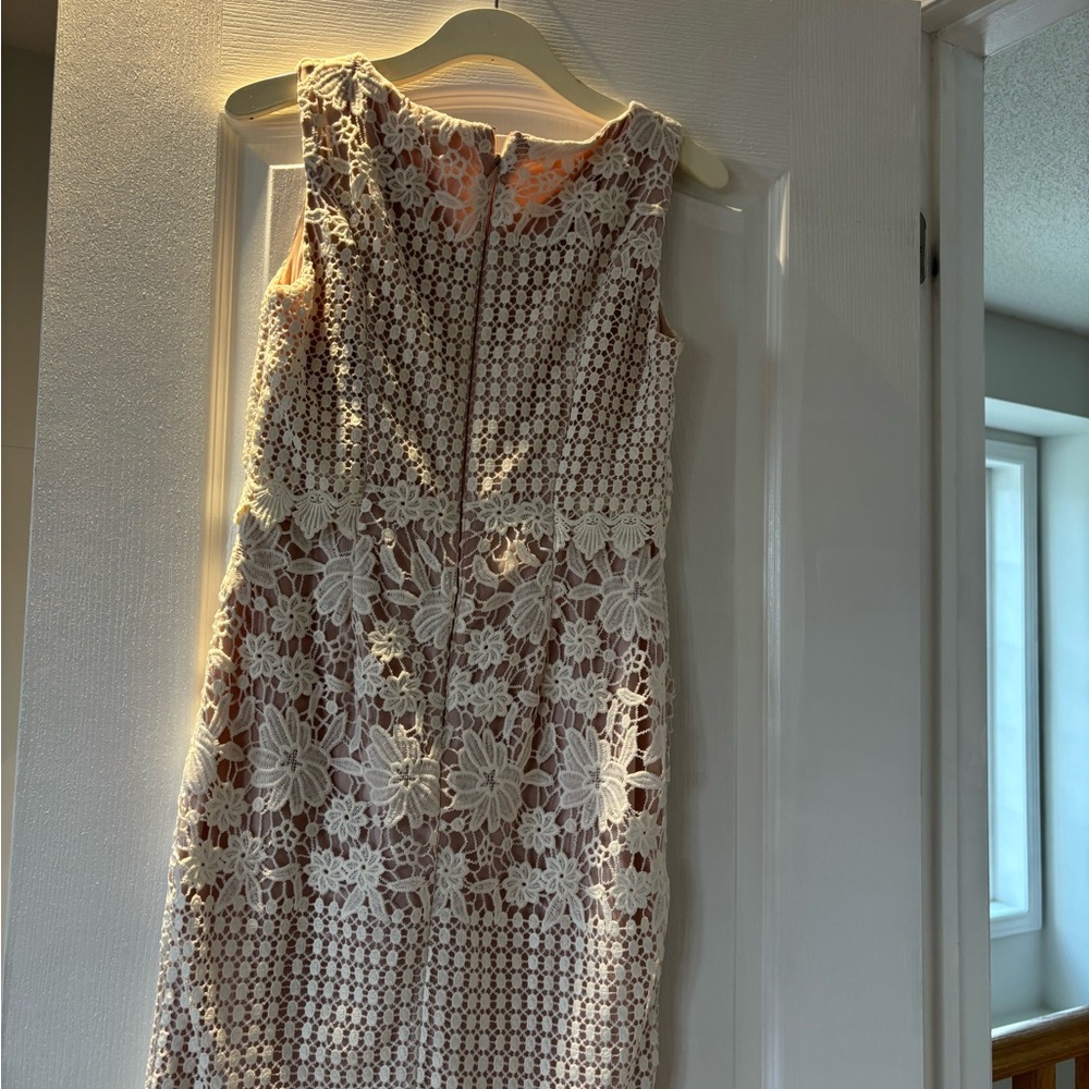 Chic Cream Floral Lace Backless Dress